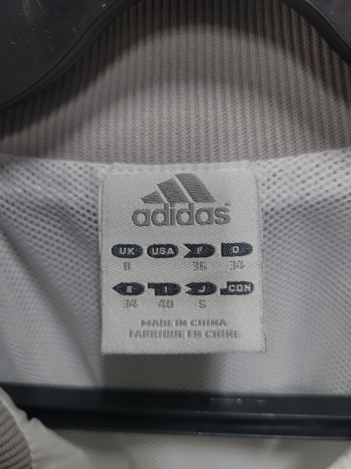 아디다스 올드스쿨 레터링 화이트 그레이 바람막이 집업자켓 상품이미지5