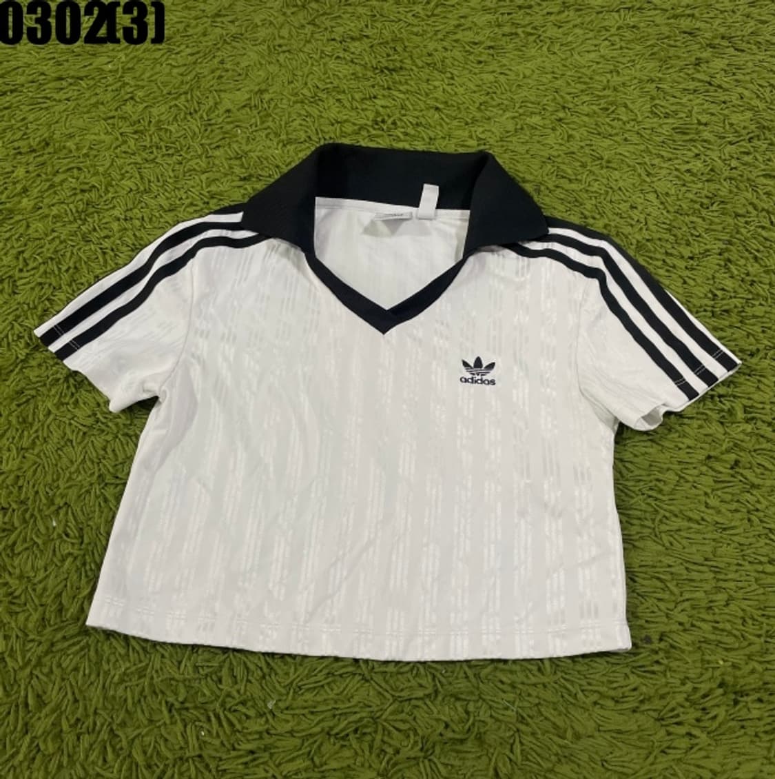 아디다스 반팔 크롭 티셔츠 상품이미지1