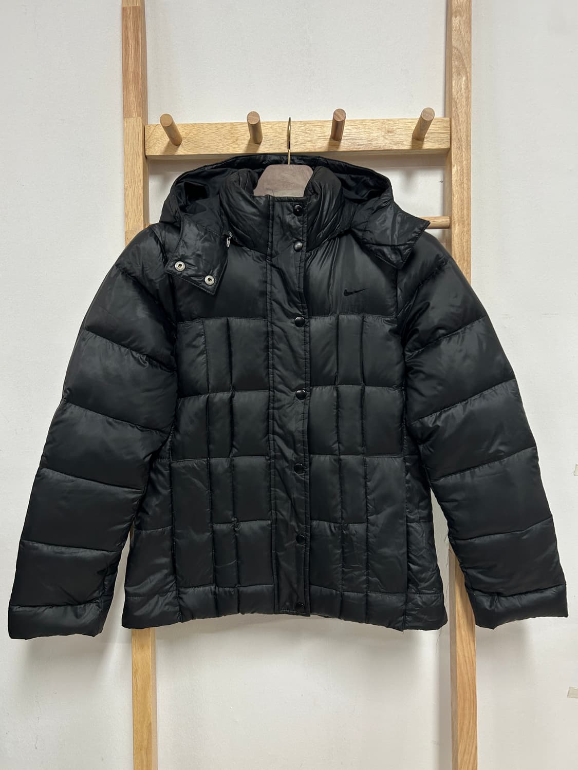 00s 나이키 스우시로고 스퀘어 퀼팅 덕다운 패딩 블랙 상품이미지4