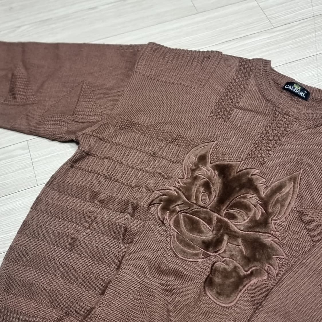 CALBARL 브라운 통과제리 자수 니트(100-105) 상품이미지3