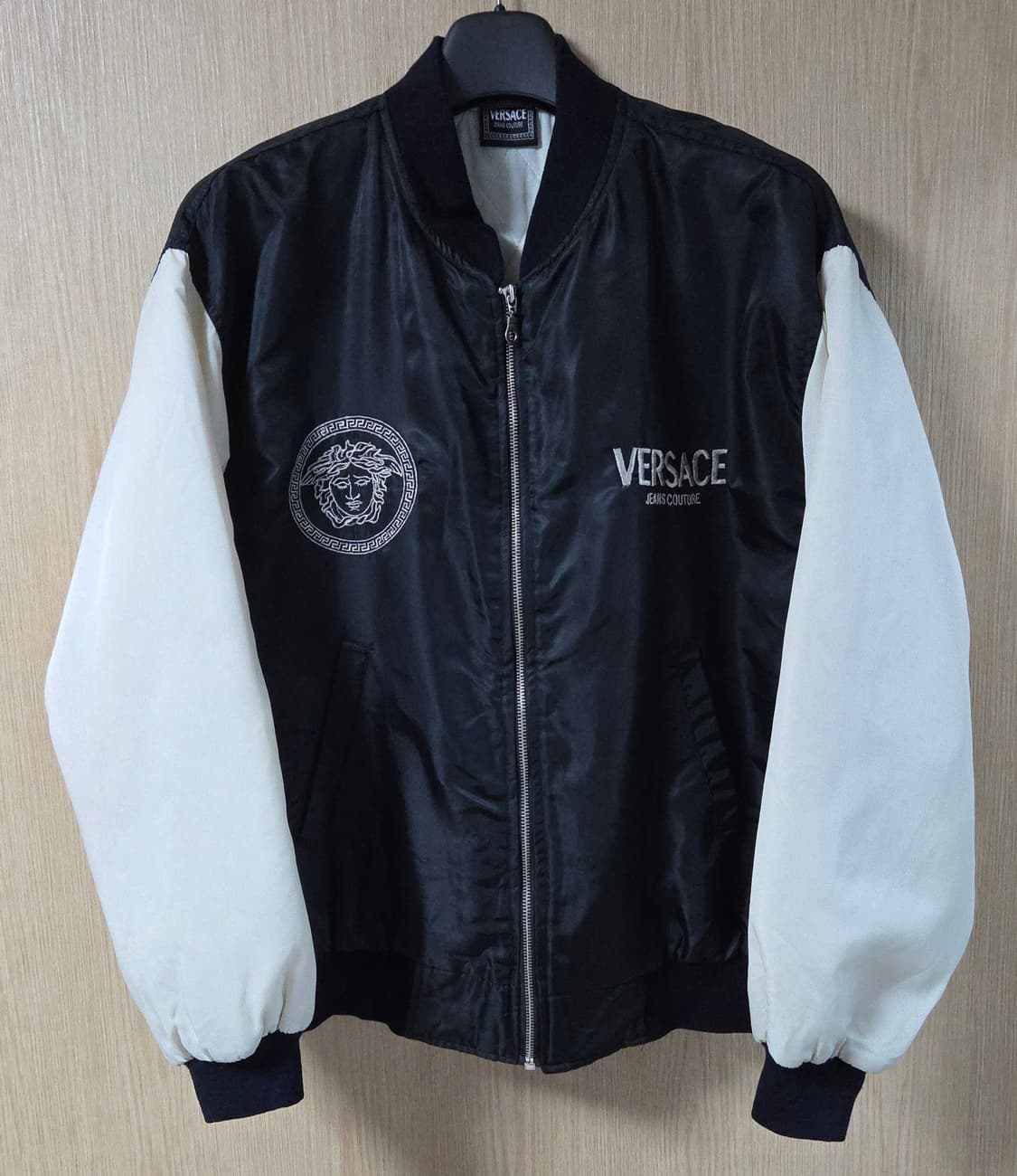 (착샷) 90s 베르사체 진스 쿠튀르 바시티 자켓 상품이미지1