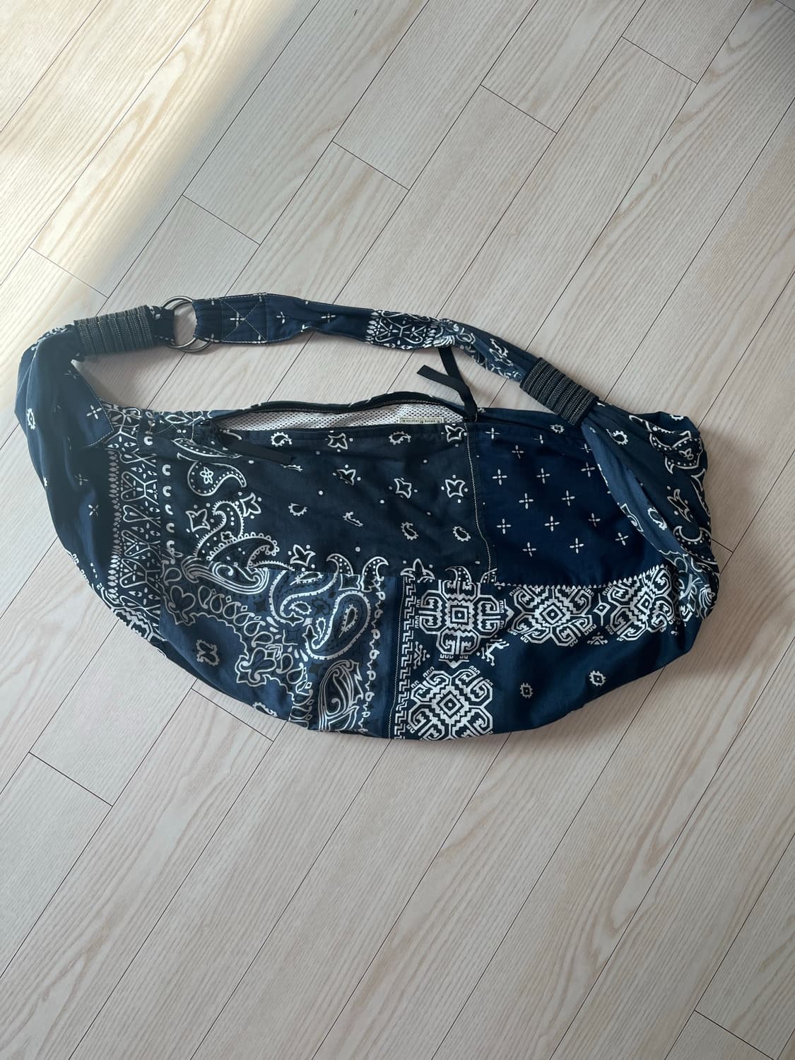 캐피탈 호보백 페이즐리 상품이미지2