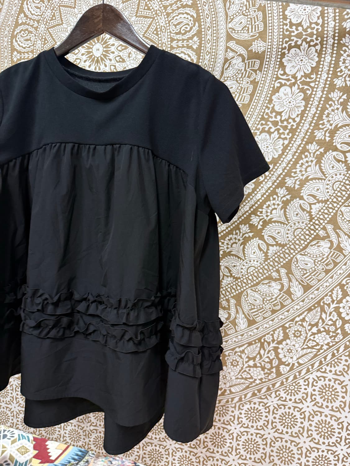 빈티지 여성 블랙 프릴 반팔티  상품이미지3