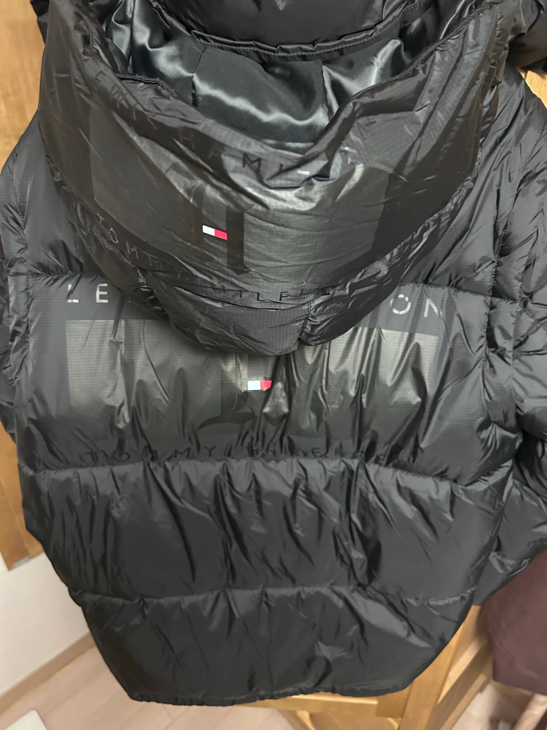 타미힐피거 X 루이스 해밀턴 2way 패딩 (조끼 변형 가능, M사이즈) 상품이미지10