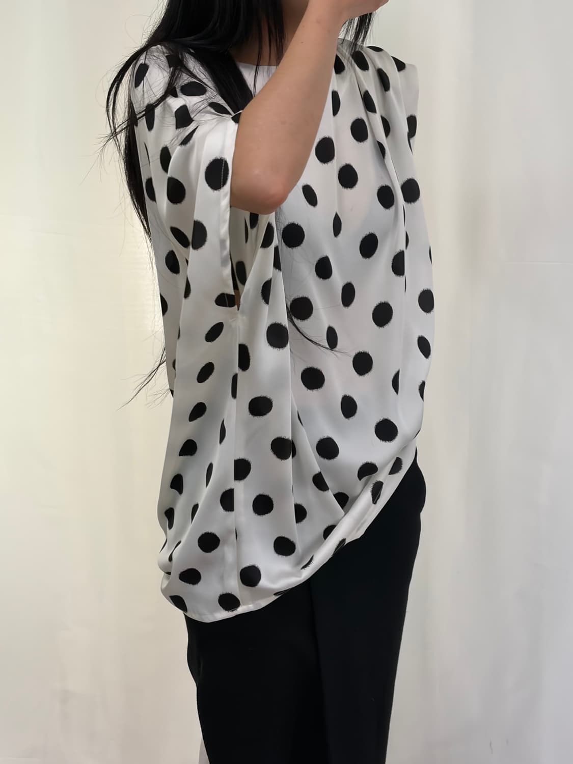진태옥 프랑소와즈 폴카닷 블라우스 상품이미지2