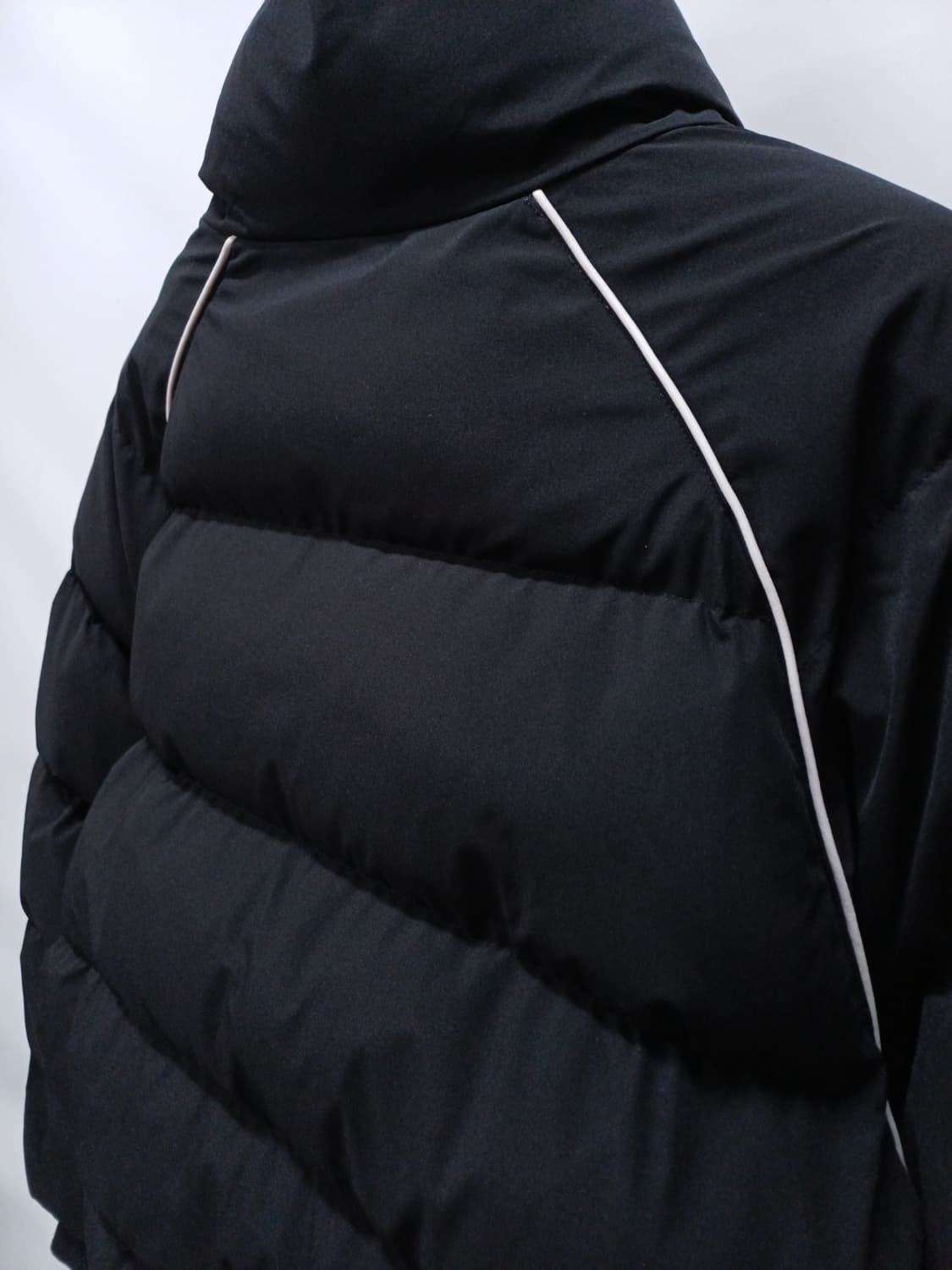 FCMM 파이핑 블랙 숏패딩 (M 95~100) 상품이미지7