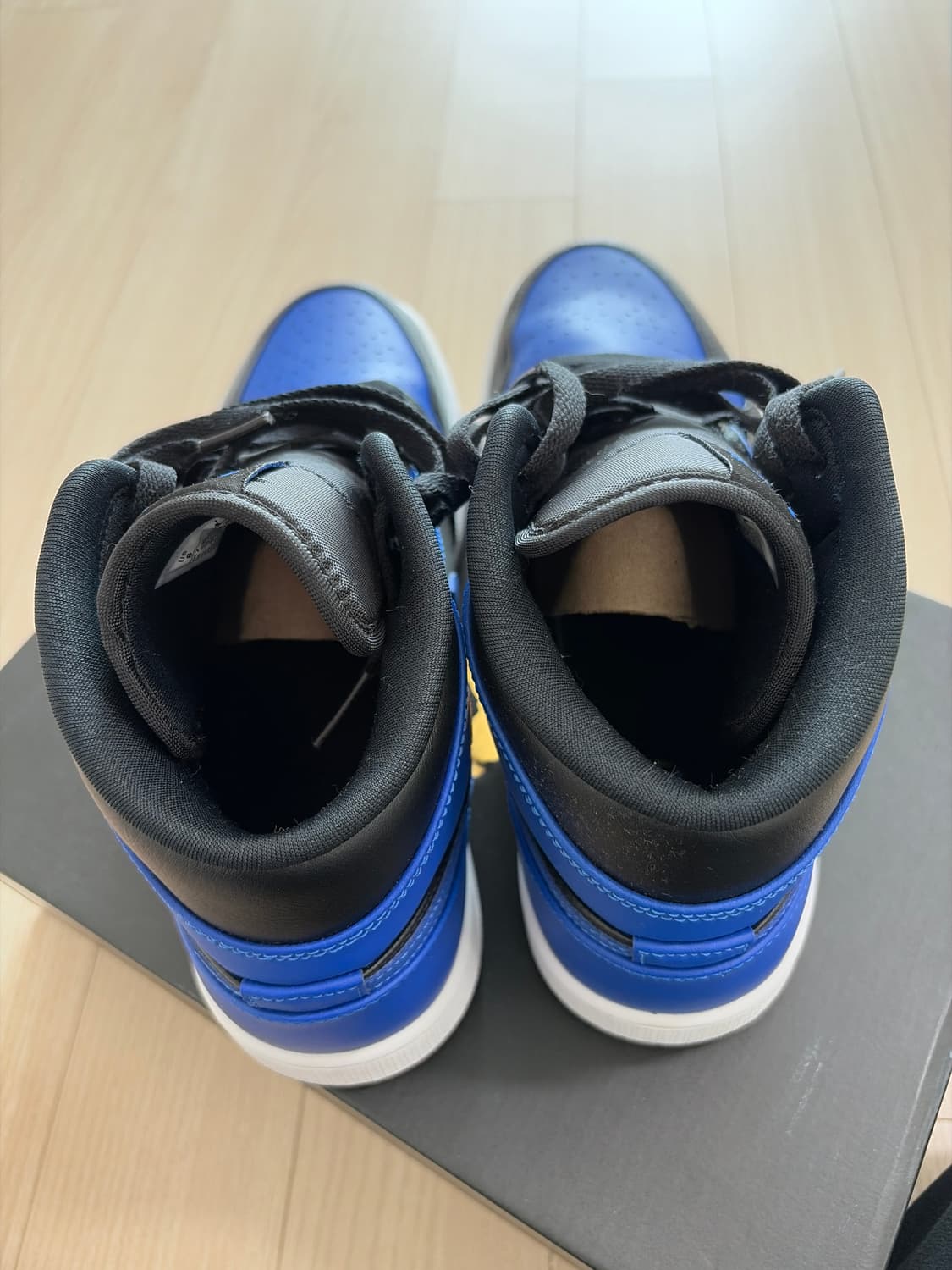 에어조던 1 미드 상품이미지2