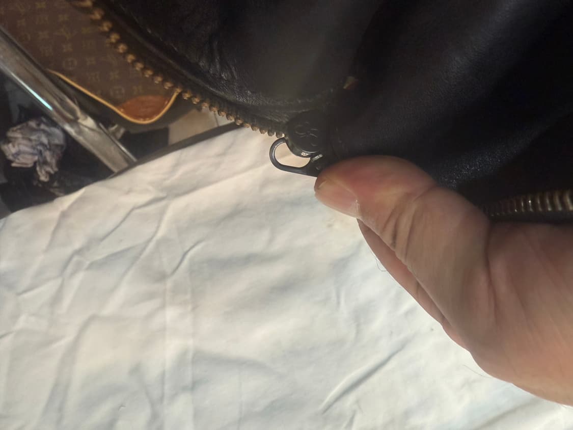 정품 보테카베네타 클러치 팝니다 상품이미지8