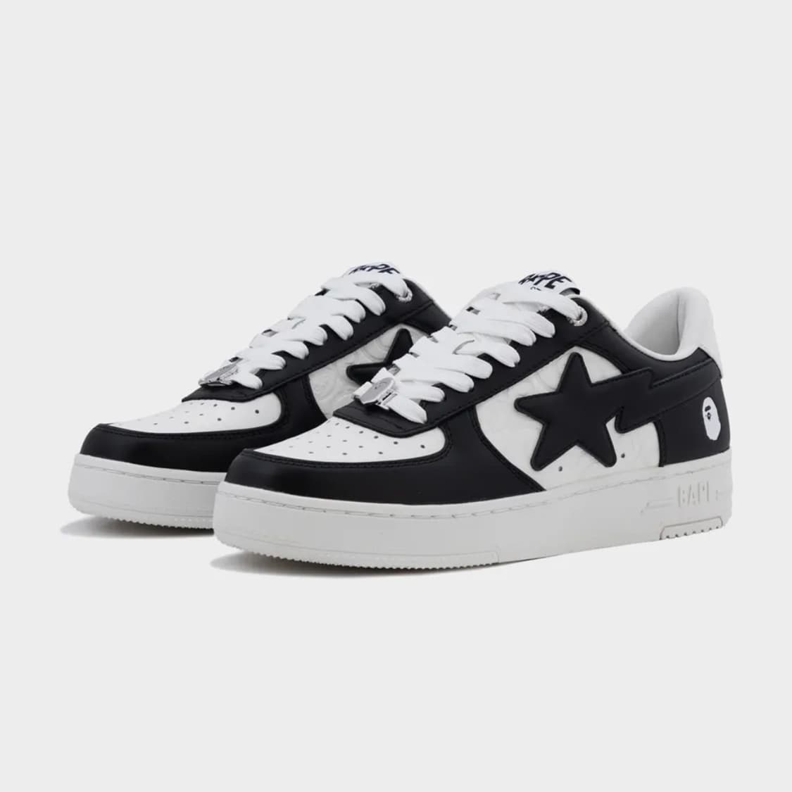 BAPE Bapesta 블랙/화이트 스니커즈 280사이즈 새상품 상품이미지1