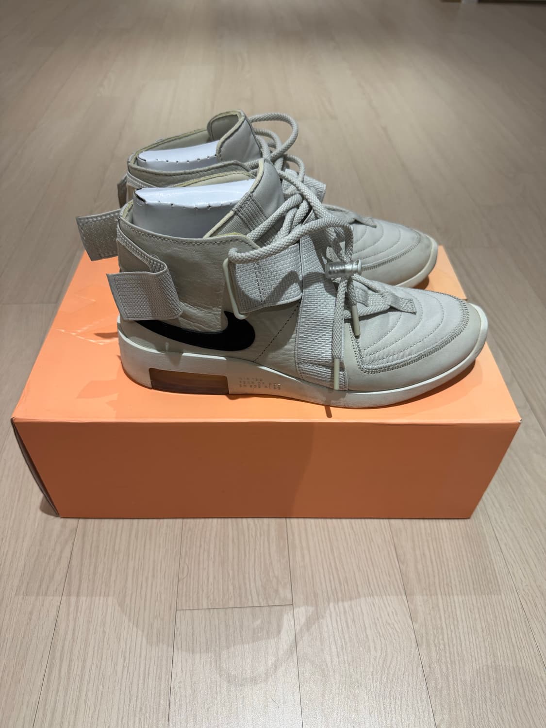 나이키 피어오브갓 라이트본 270 상품이미지1