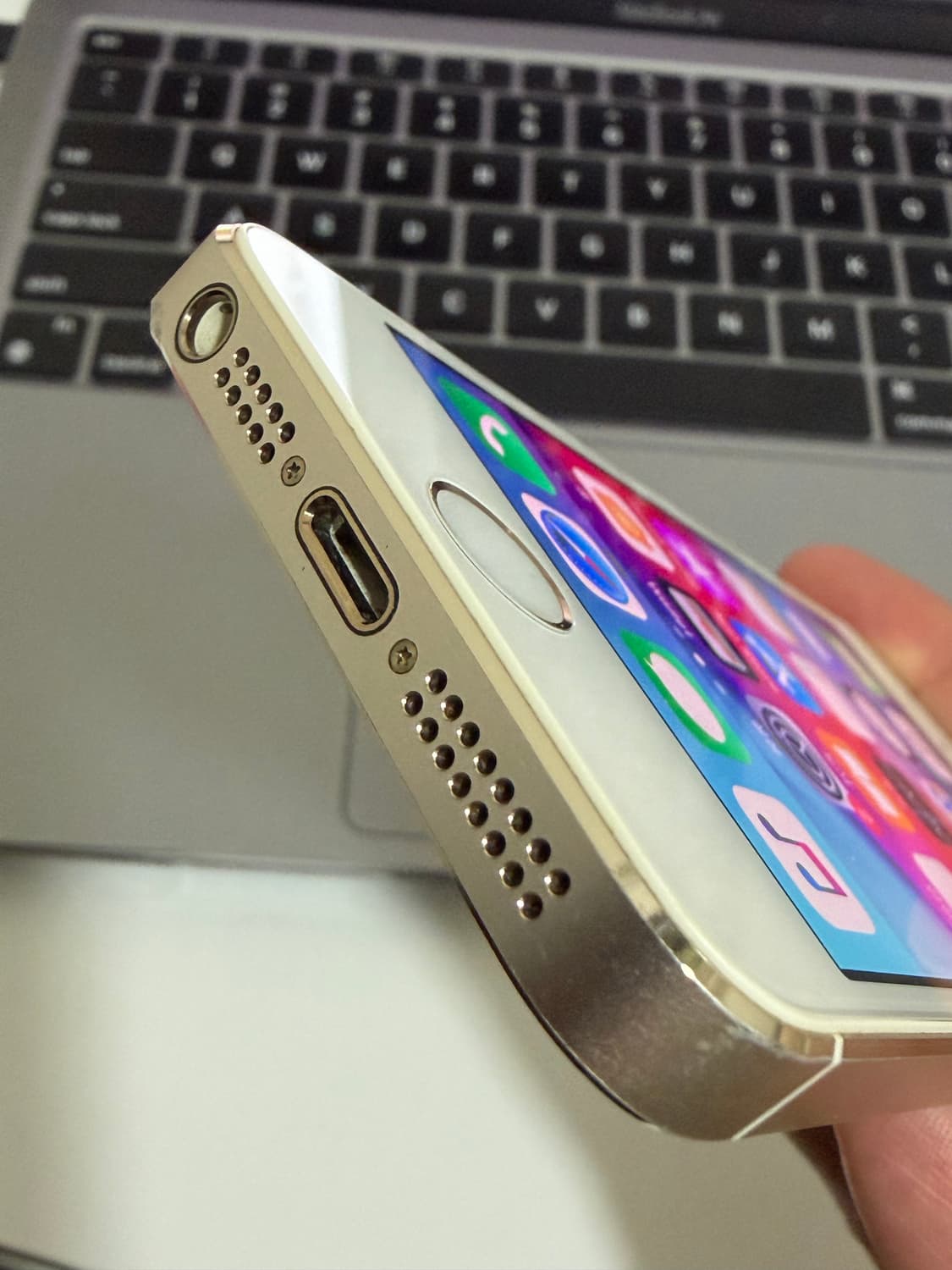 아이폰 5s 와인골드 64기가  상품이미지5