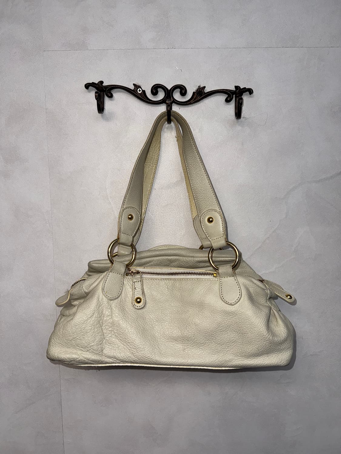 Ivory gold buckle shoulder bag 상품이미지4