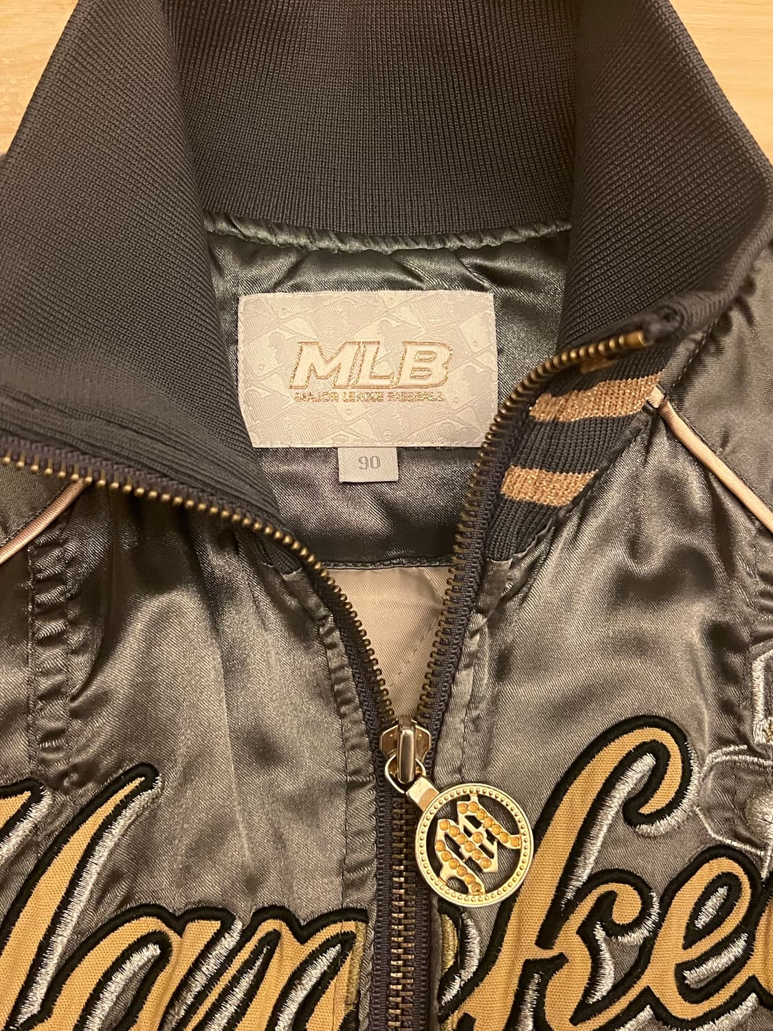 MLB Yankees Satin Bomber Jacket 상품이미지5