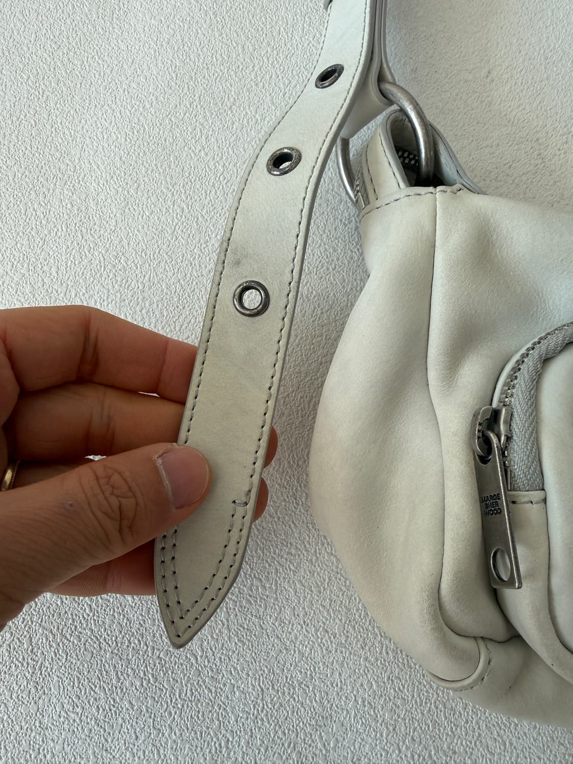 마지셔우드(MARGESHERWOOD) 레더 숄더백 상품이미지5