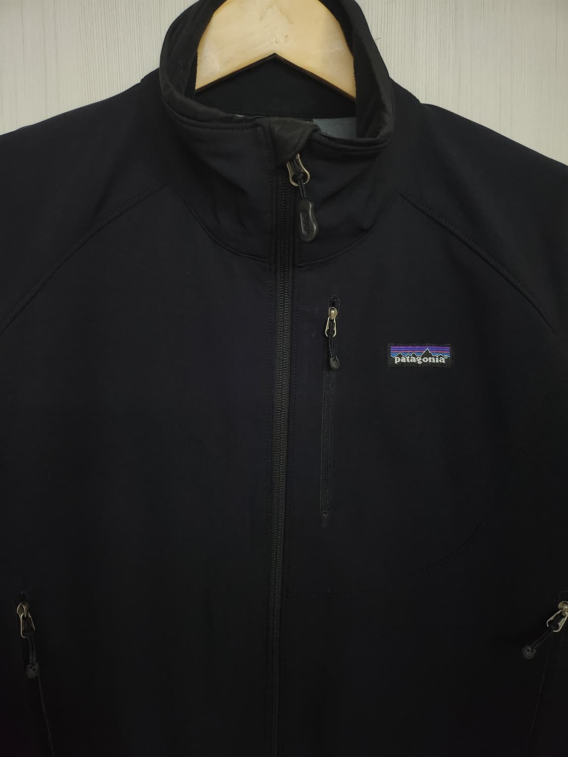 파타고니아 소프트쉘 자켓 남성바람막이  상품이미지3