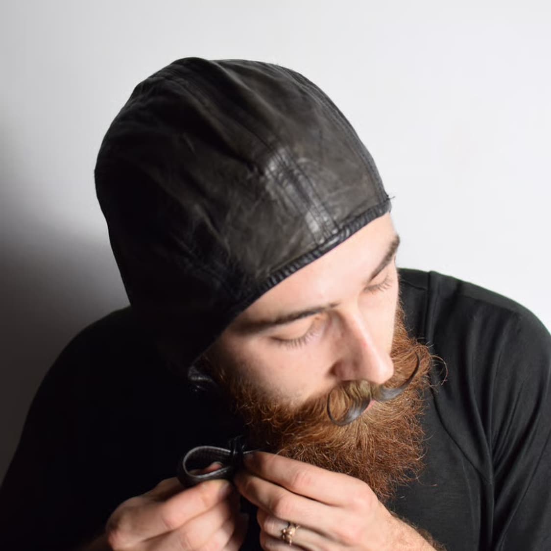 율리우스 아카이브 레더 플라이트 캡 F 상품이미지2