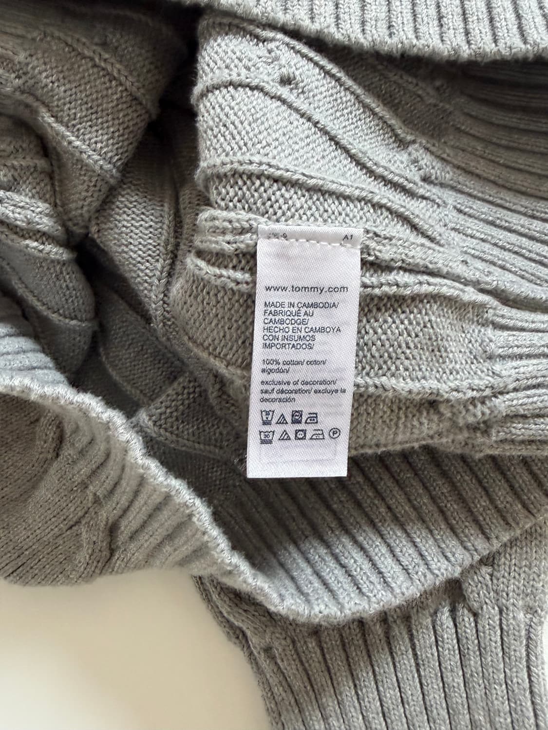 Tommy 타미힐피거 플래그자수 그레이컬러 코튼 케이블 니트 상품이미지6