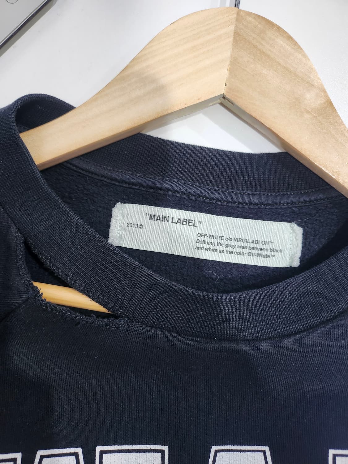 오프화이트 크롭 맨투맨 (블랙) 정품 상품이미지4