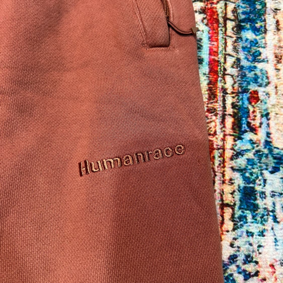 [30~33] 아디다스X퍼렐윌리엄스 휴먼레이스 스웻조거팬츠 상품이미지3