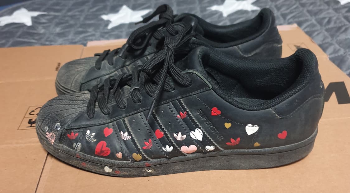 (한정판) 아디다스 슈퍼스타 발렌타인데이 스니커즈 블랙 (255) 상품이미지2