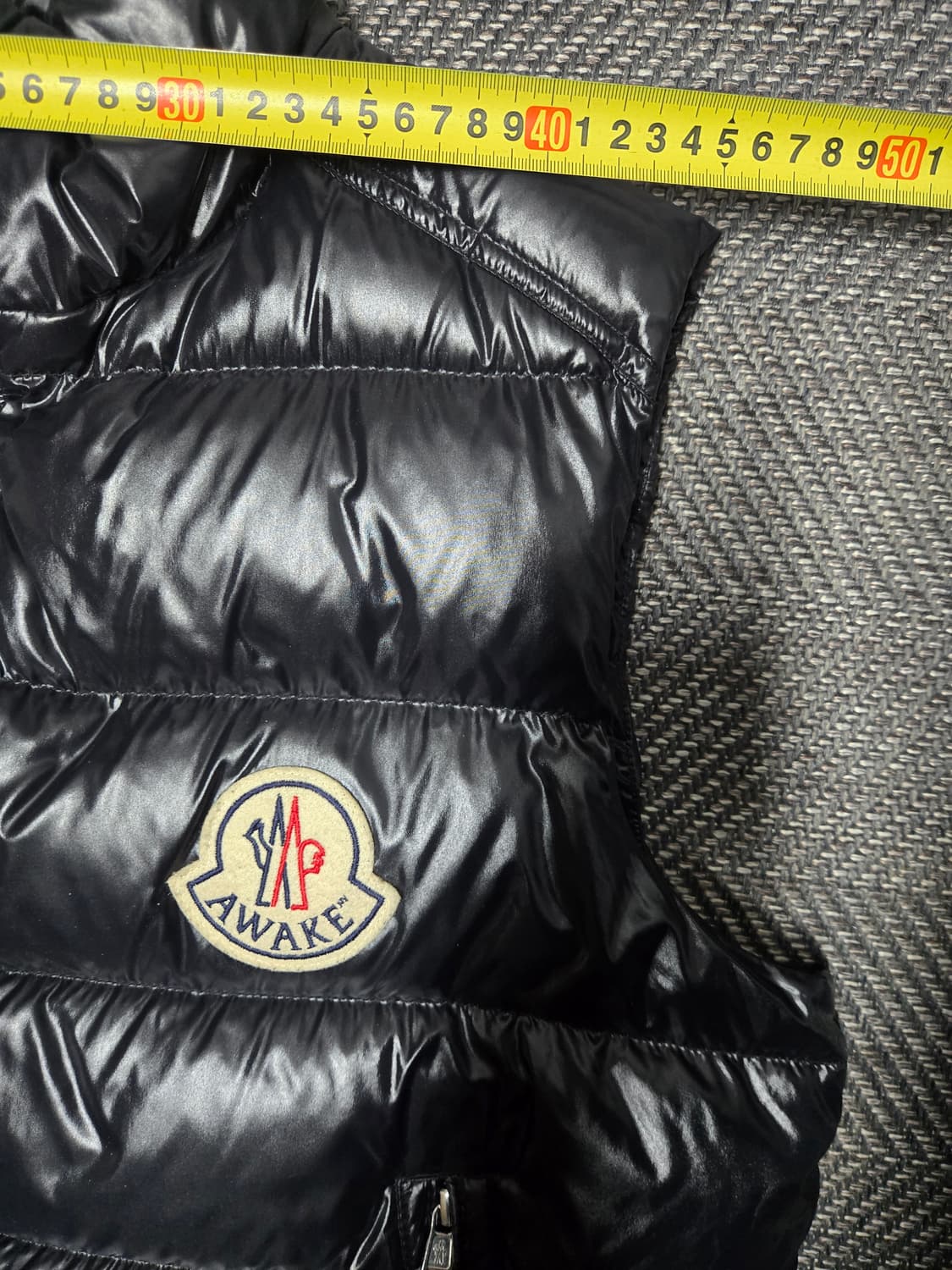 몽클레어 구스다운패딩조끼  지니어스 어웨이크 콜라보 패딩조끼 상품이미지5