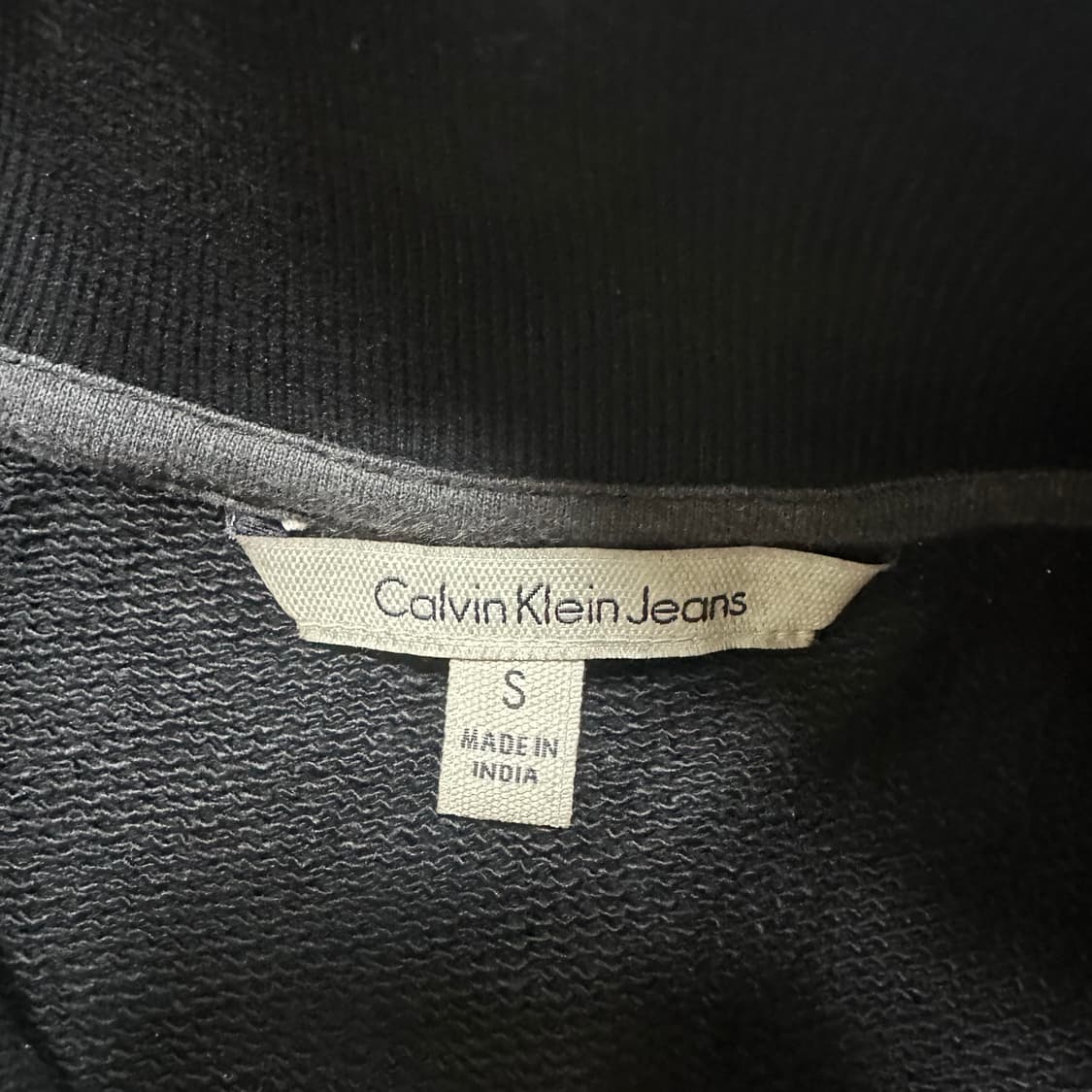 ✨ (새상품) CK 캘빈클라인 블랙 반집업 상품이미지4