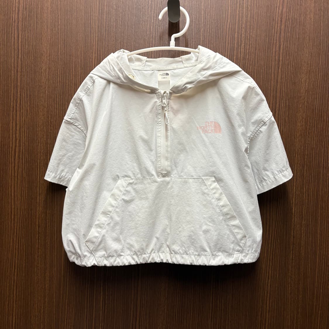 노스페이스 크롭 아노락 후드티셔츠 상품이미지1