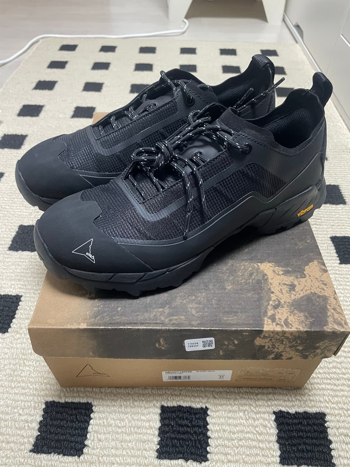 로아 카타리나 라이트 블랙 43 상품이미지1