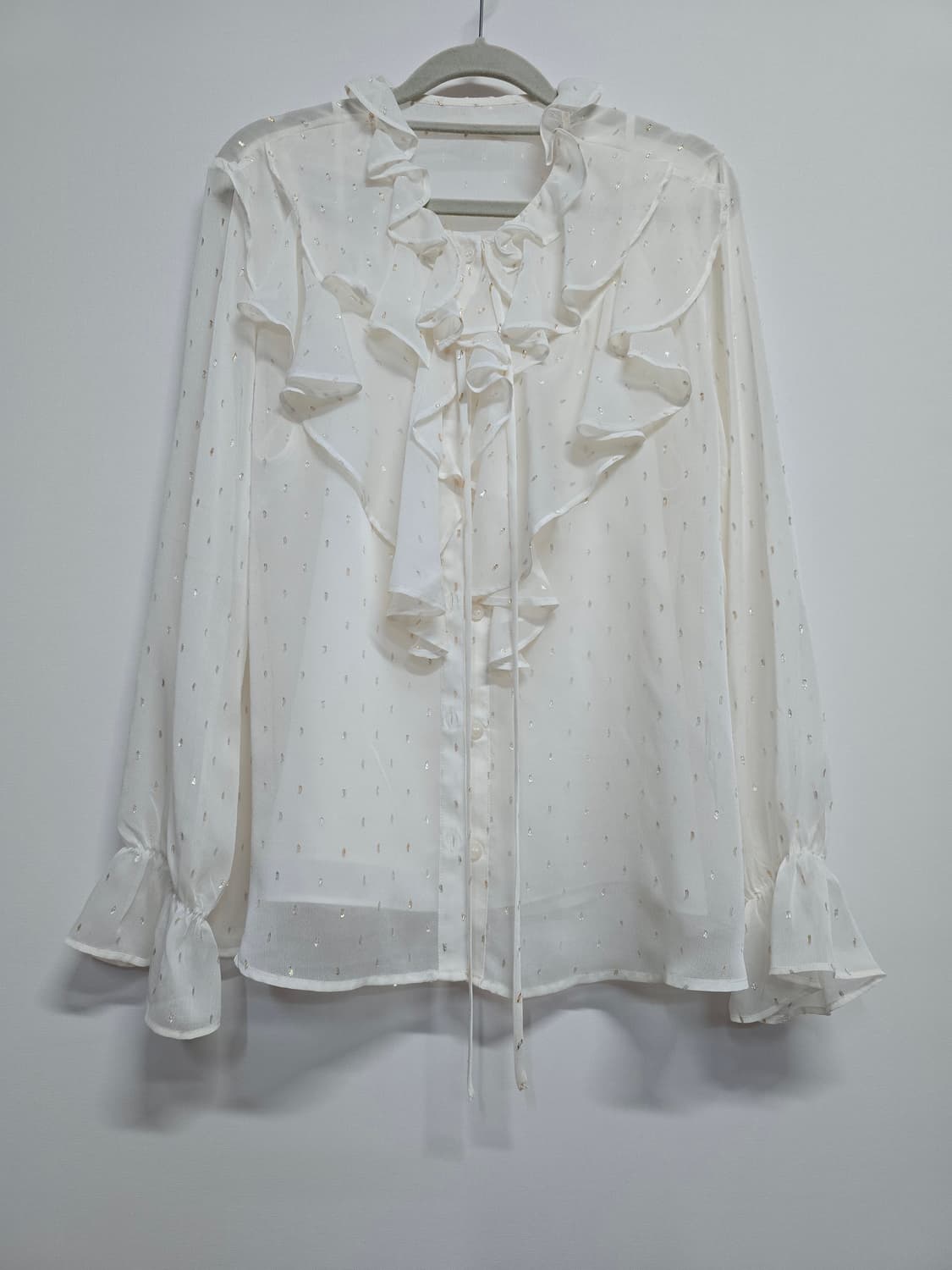 아뜰리에마졸리  프릴 블라우스 100 상품이미지1