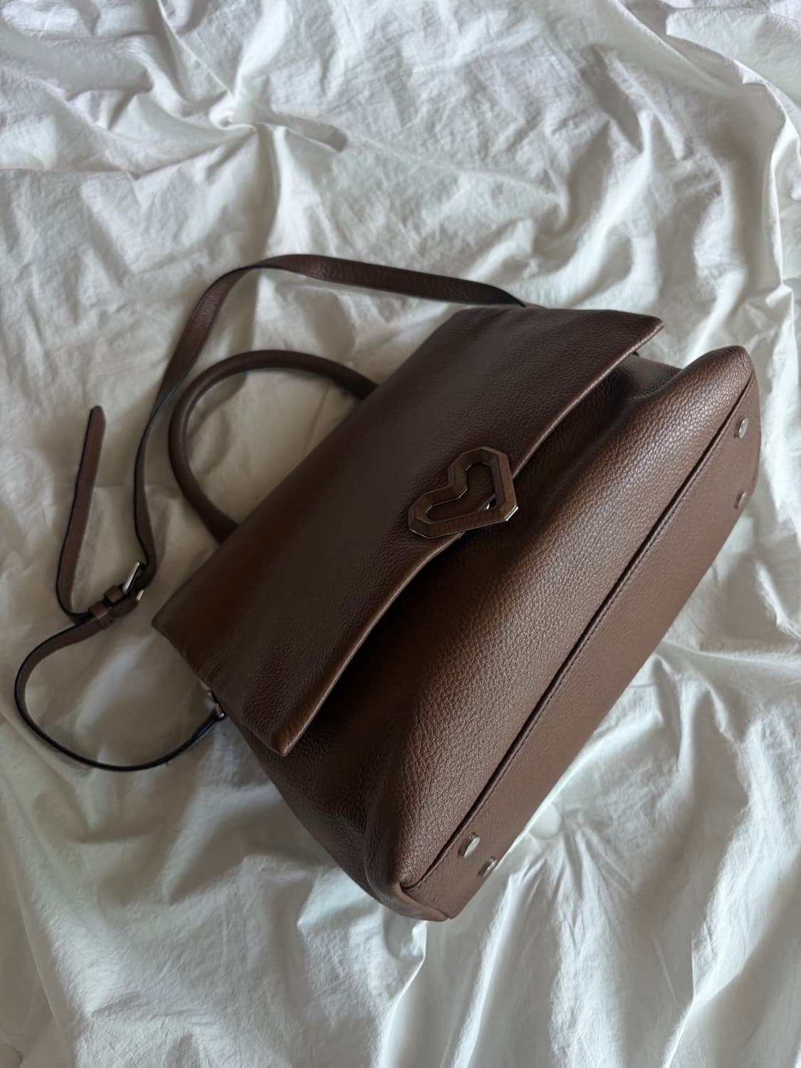 러브캣 브라운 숄더백 상품이미지1