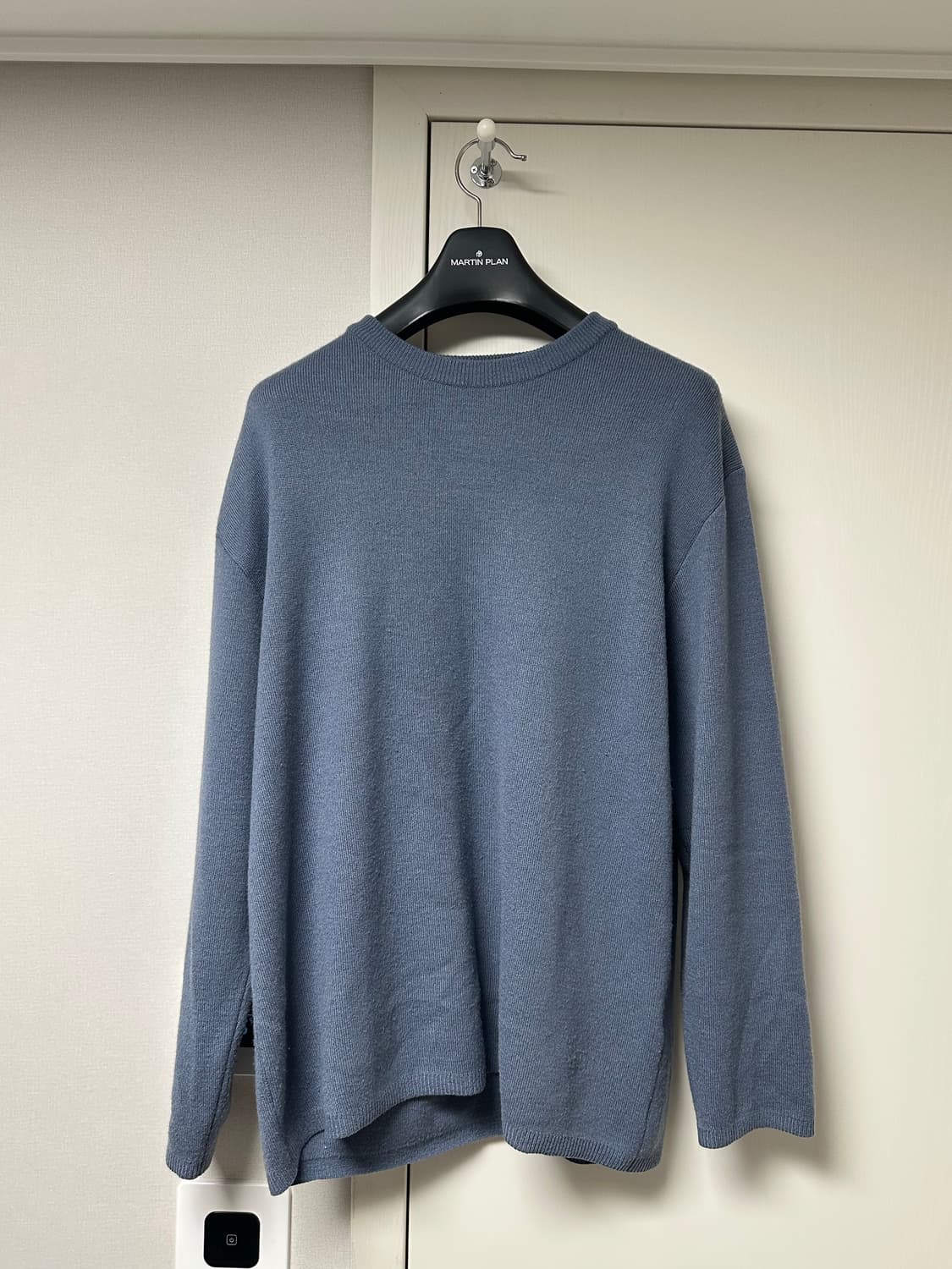 원가8.9 엘무드 화란 세미오버 니트 블루 상품이미지4