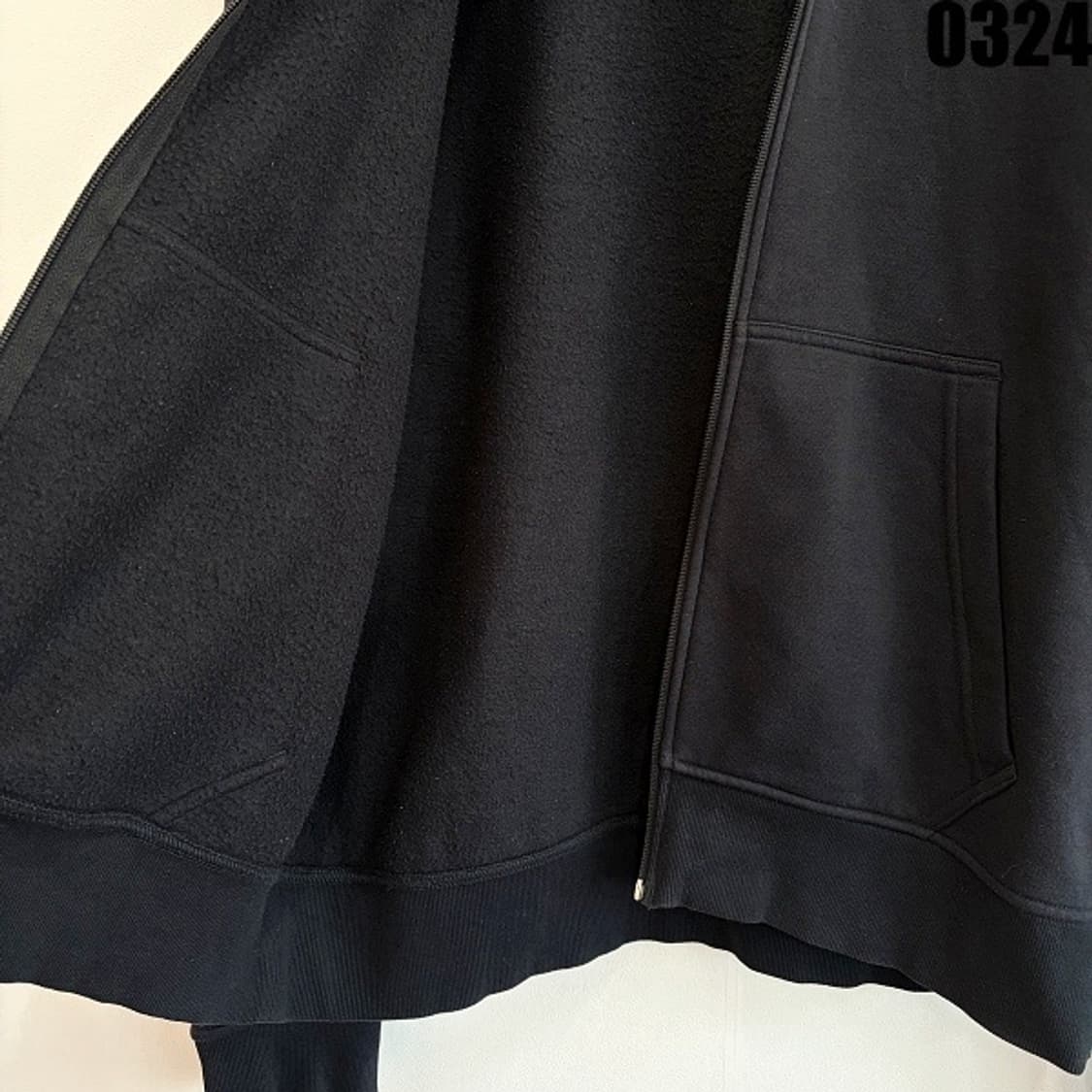 아크테릭스(ARC’TERYX) 블랙 컬러 풀집업 후드집업 L 0324 상품이미지4