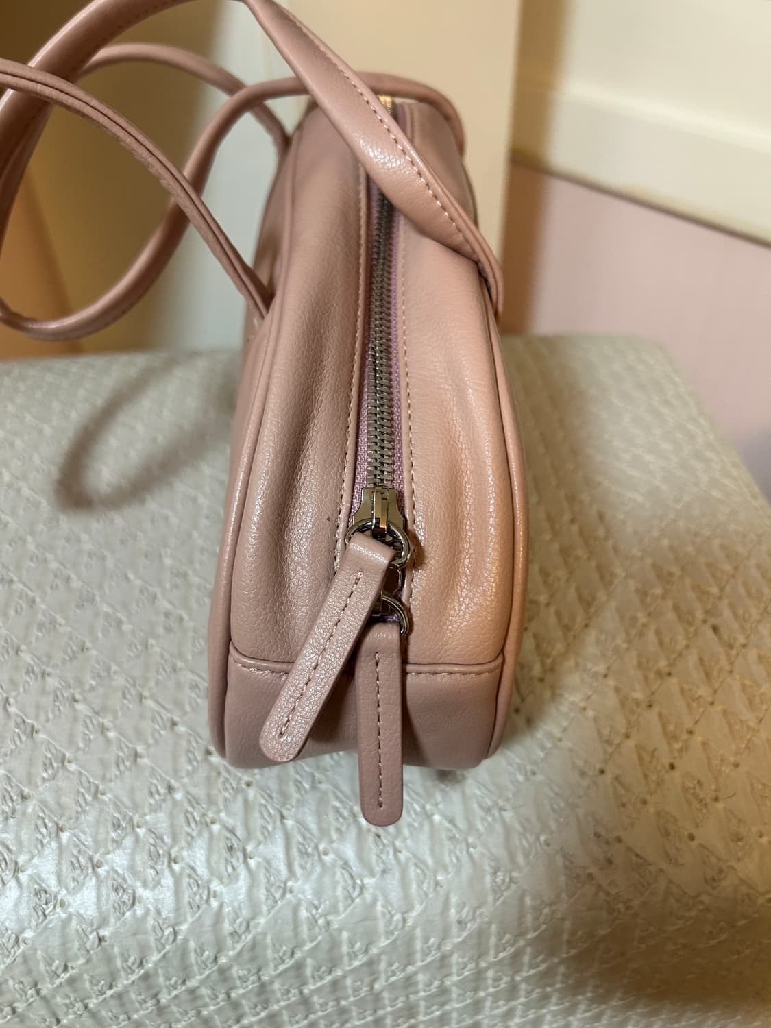 썸웨어버터 demi baguette bag - powder pink 상품이미지5