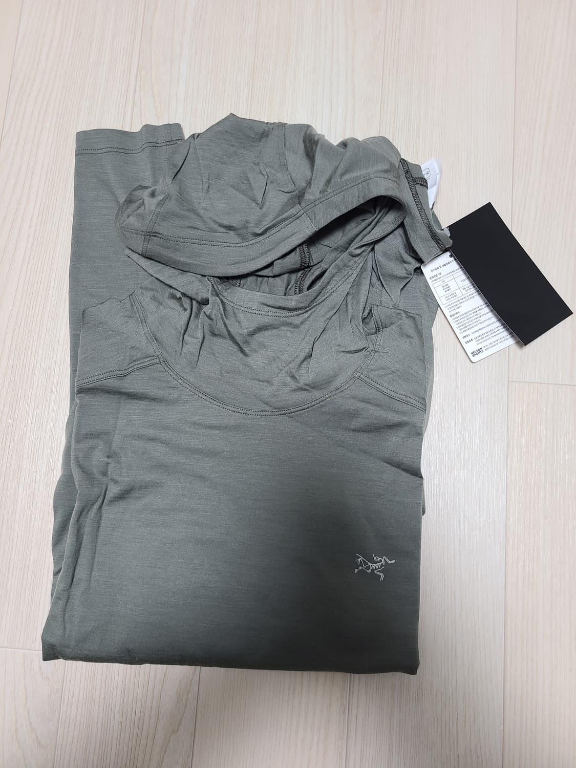 새상품 아크테릭스 이오니아 메리노울 후디 남자 L 포리지  상품이미지1