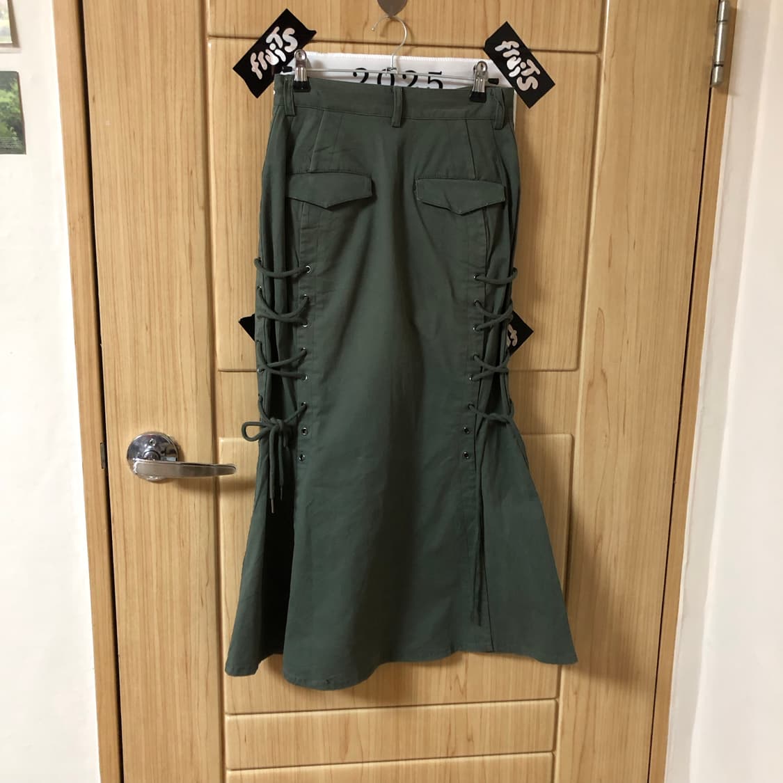 카키 아일렛 롱 스커트  상품이미지4