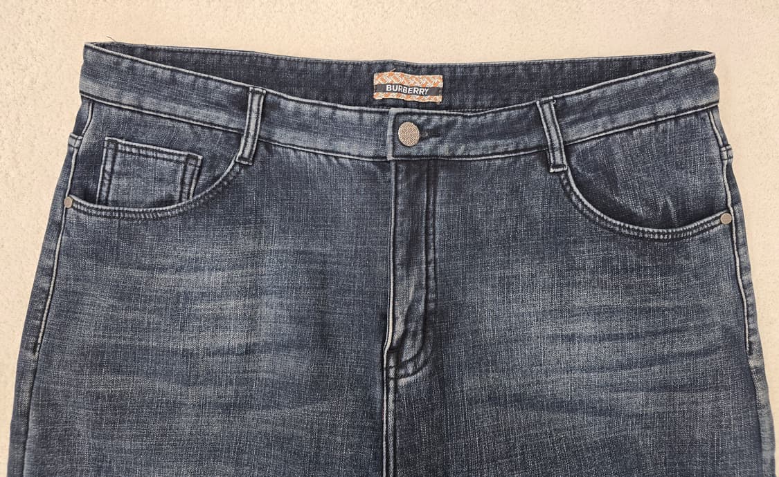 버버리 TB 모노그램 얇은기모청바지.  
싸이즈 37~38 상품이미지2