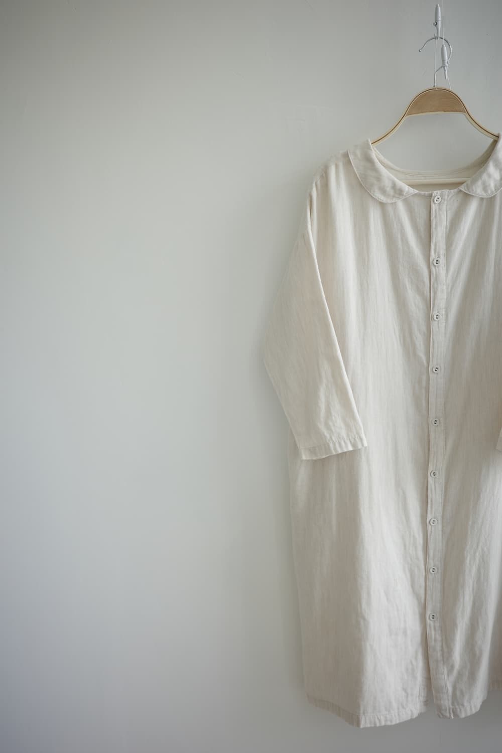 Niko and 
• 오트밀 둥근카라 코튼 원피스 상품이미지7