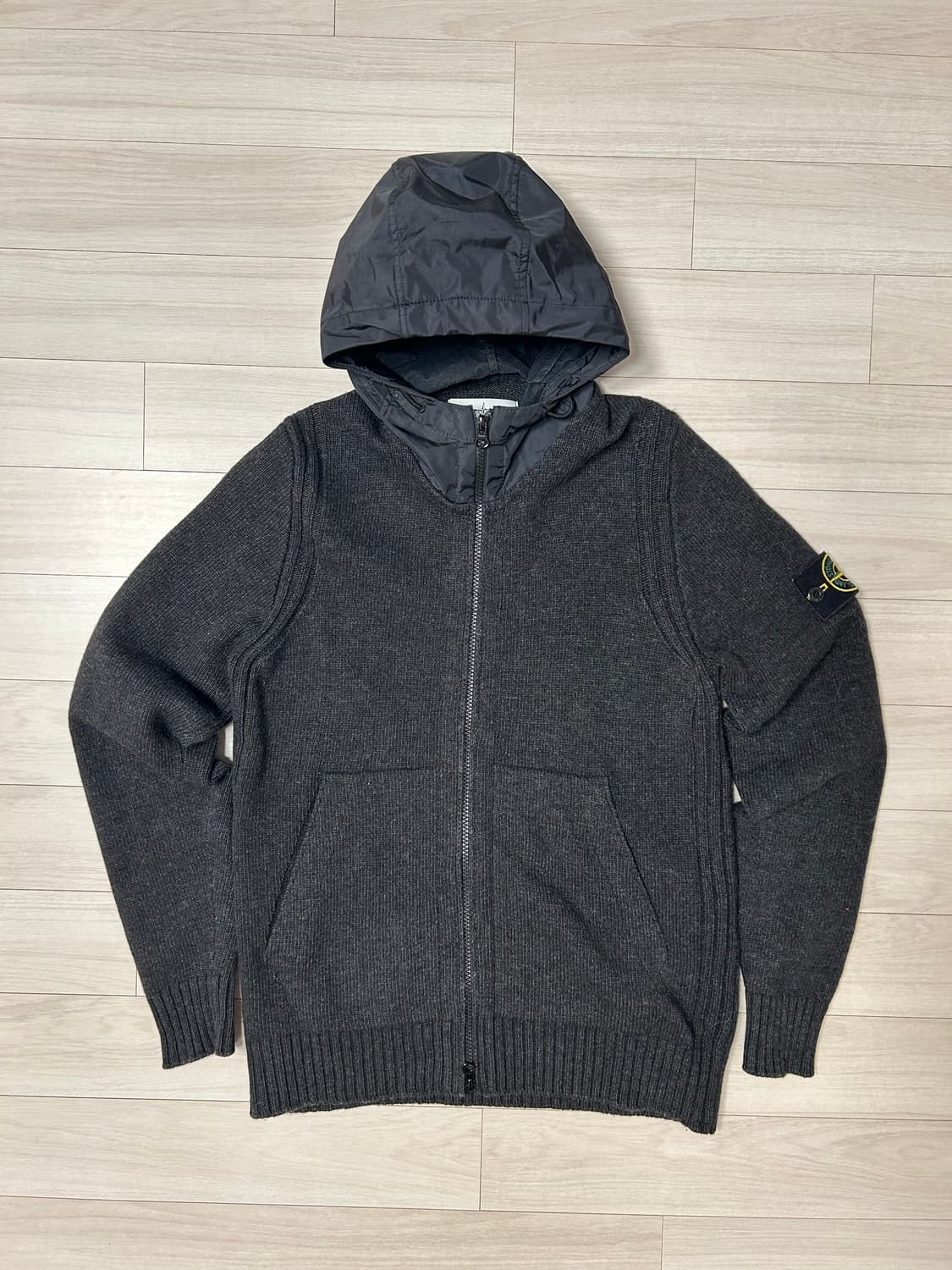 (S) 스톤아일랜드 와펜 코팅 후드집업 상품이미지1