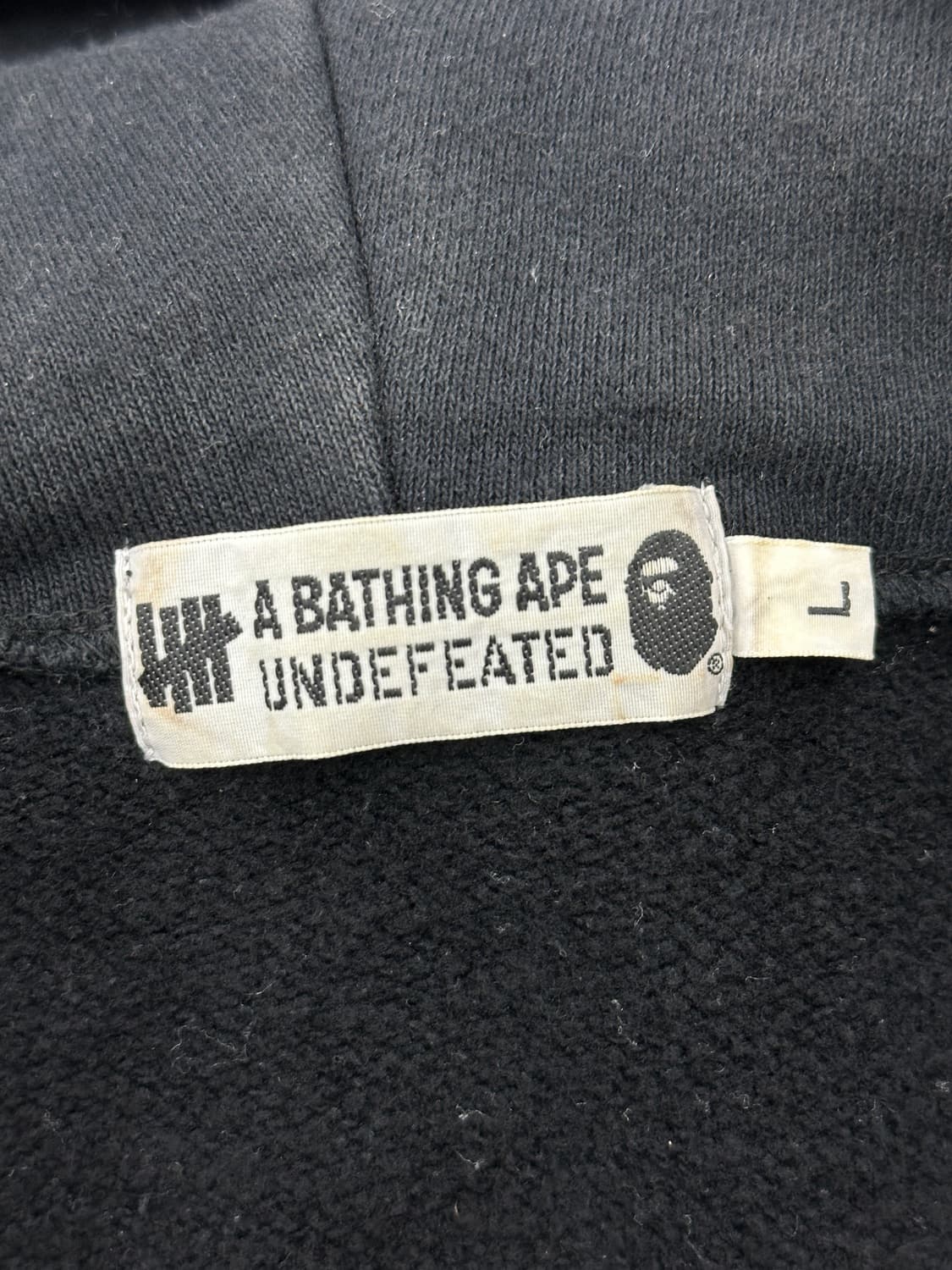 BAPE x UNDEFEATED 샤크 후드집업  상품이미지10