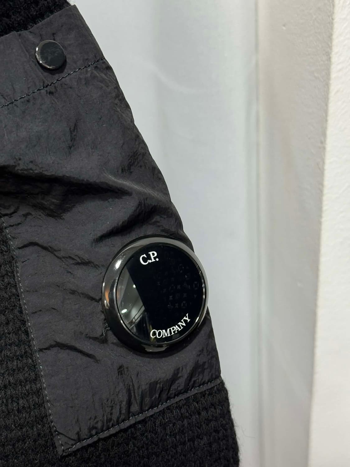 cp컴퍼니 와펜 니트 후드 M  상품이미지2