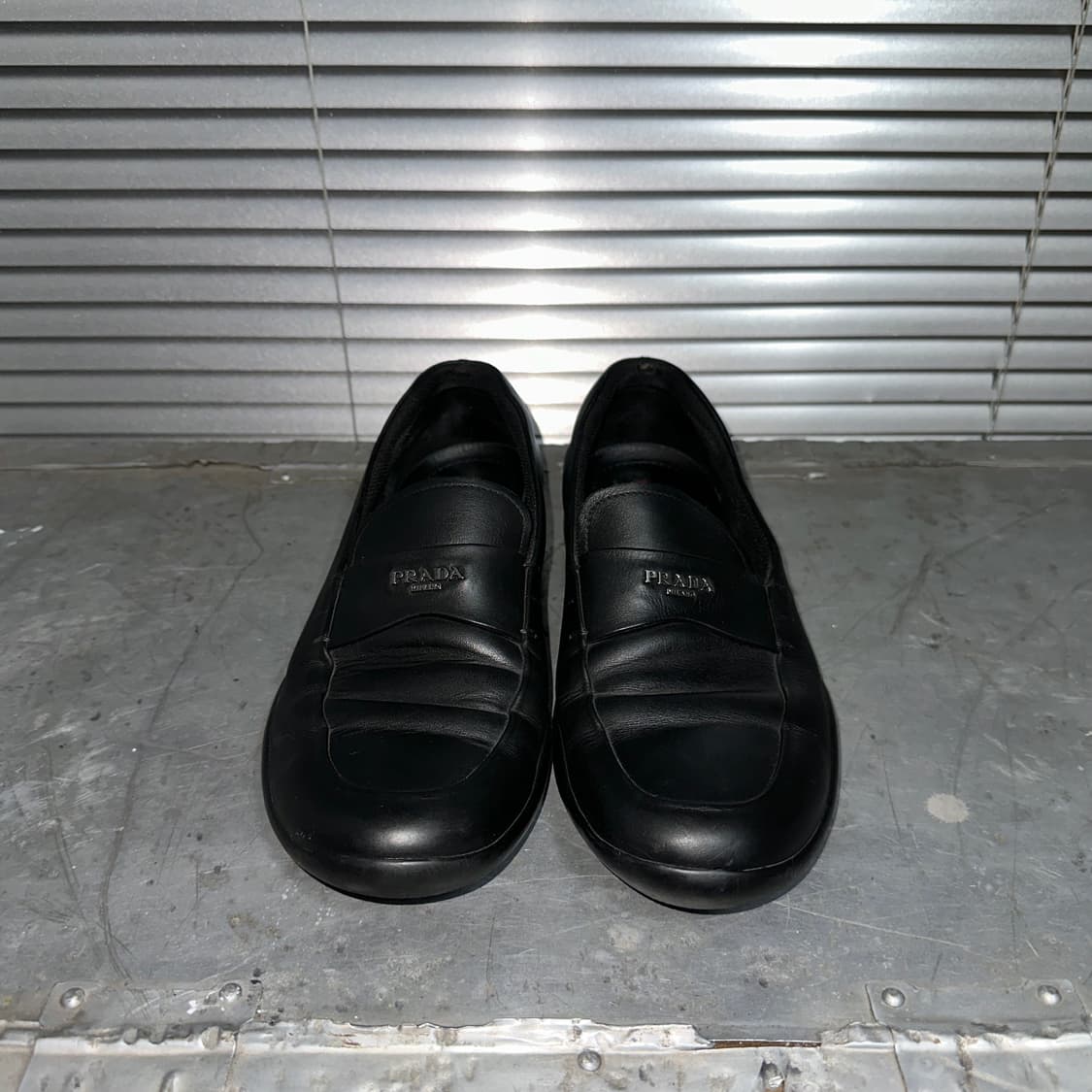 00s 프라다 스포츠 가죽 로퍼 상품이미지4