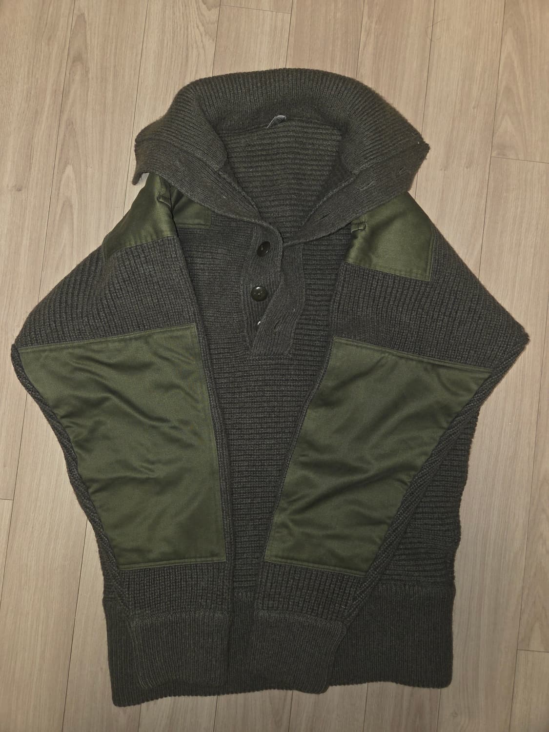 밀리터리 풀 오버 스웨터  상품이미지2