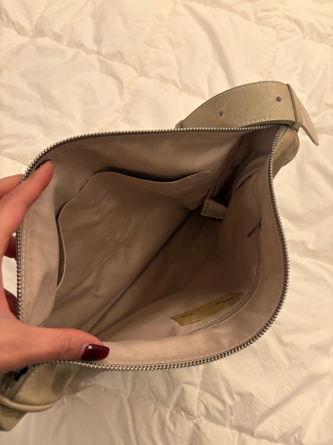 마뗑킴 레더 크로스백 상품이미지4