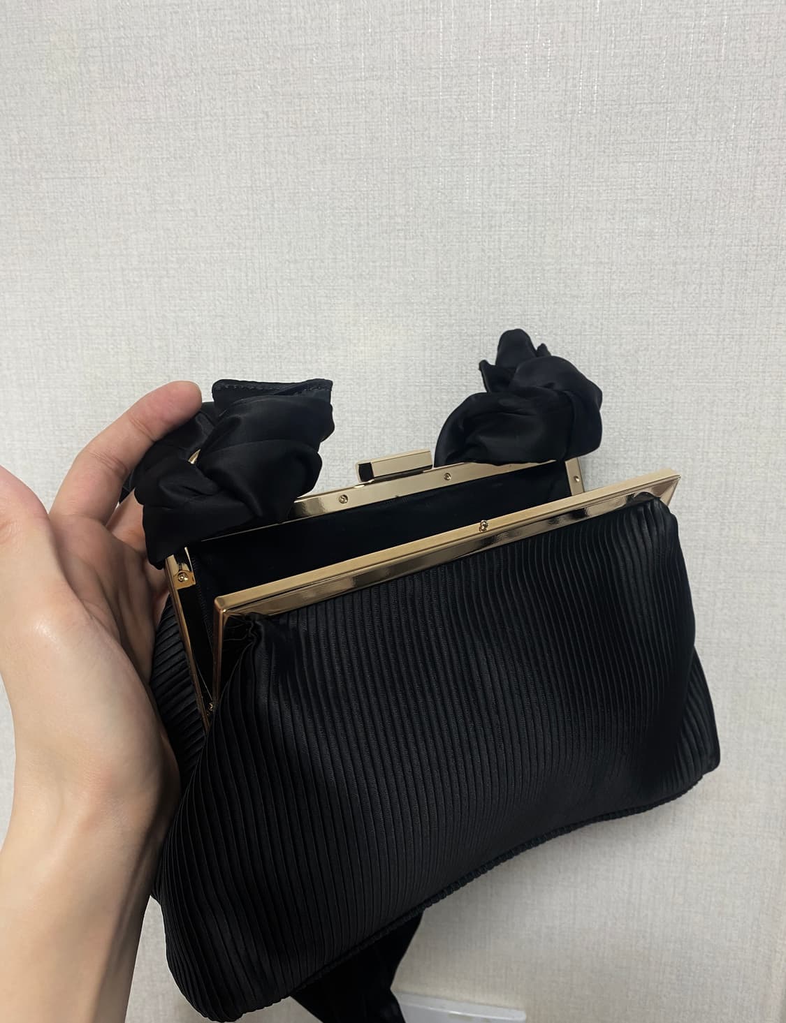 앤아더스토리즈 숄더백 상품이미지3