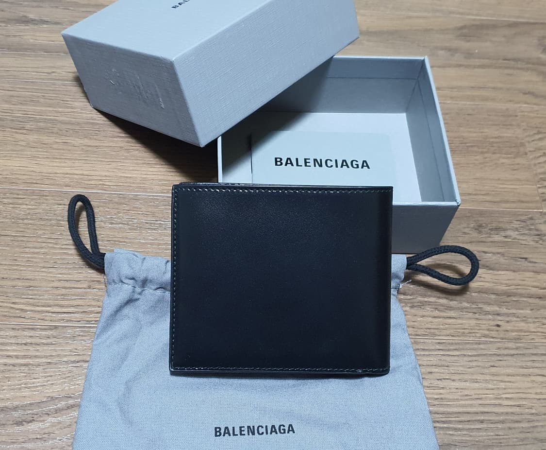 발렌시아가 레이어드 로고 반지갑 상품이미지6