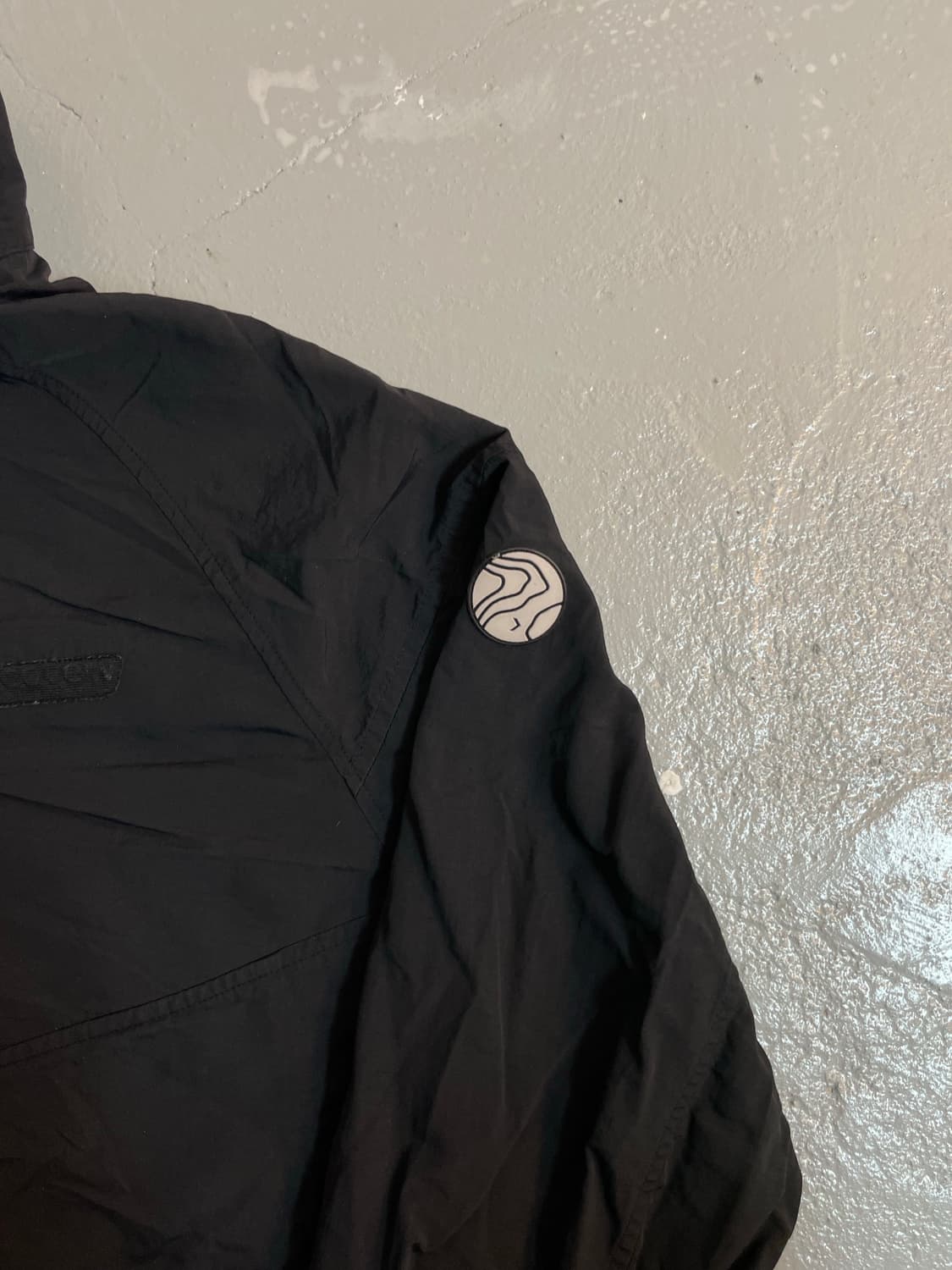 디스커버리 윈드브레이커 자켓 상품이미지2