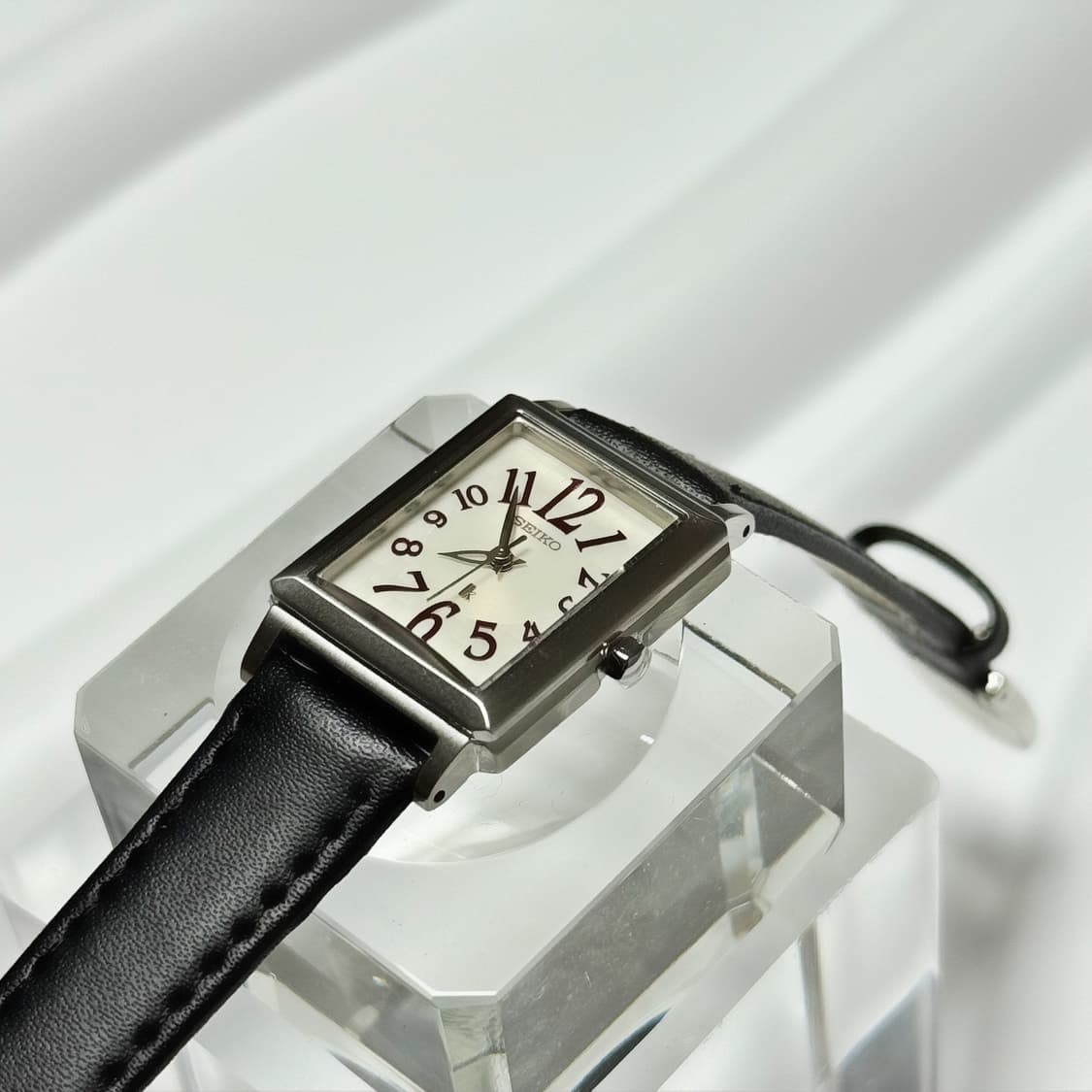 90s00s 빈티지 세이코 루키아 빈티지 탱크 볼드 넘버 워치 상품이미지6
