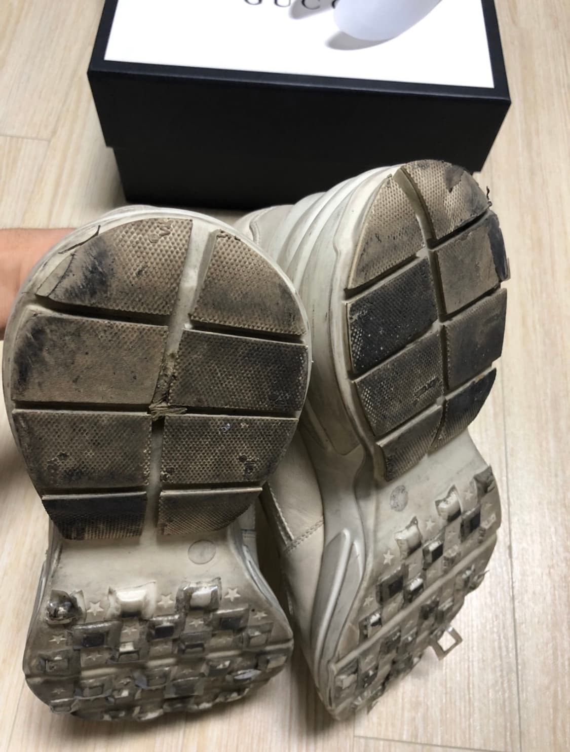 구찌라이톤 더티  상품이미지3