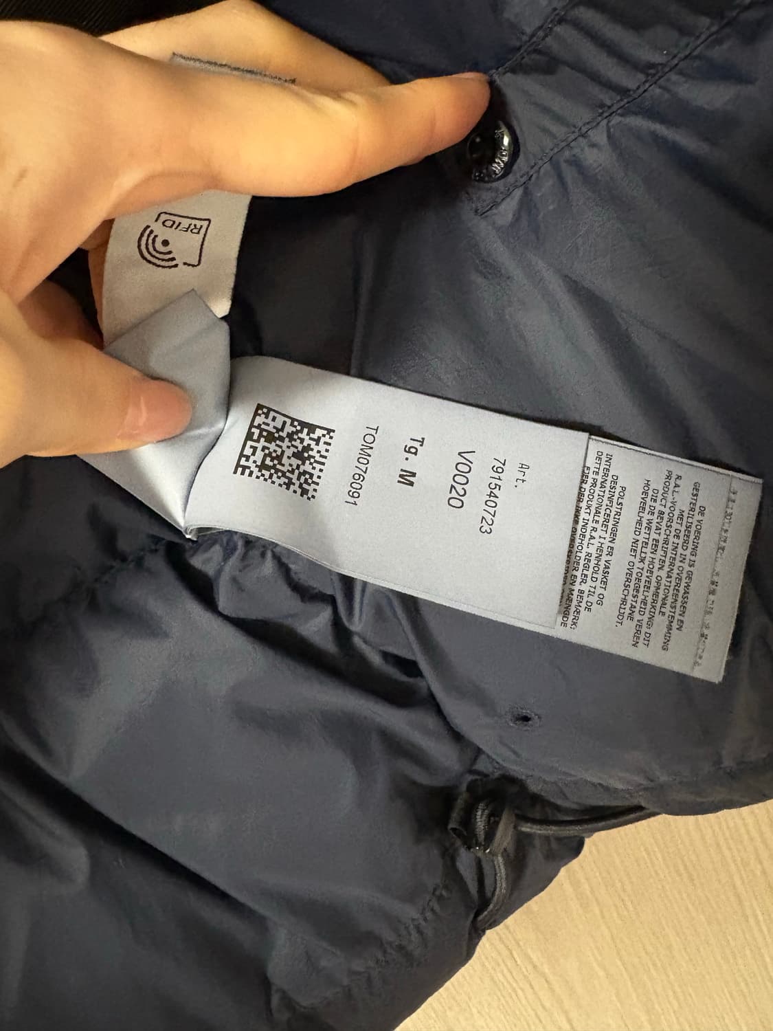 크링클 랩스 리사이클드 나일론 다운 후드 패딩 상품이미지5