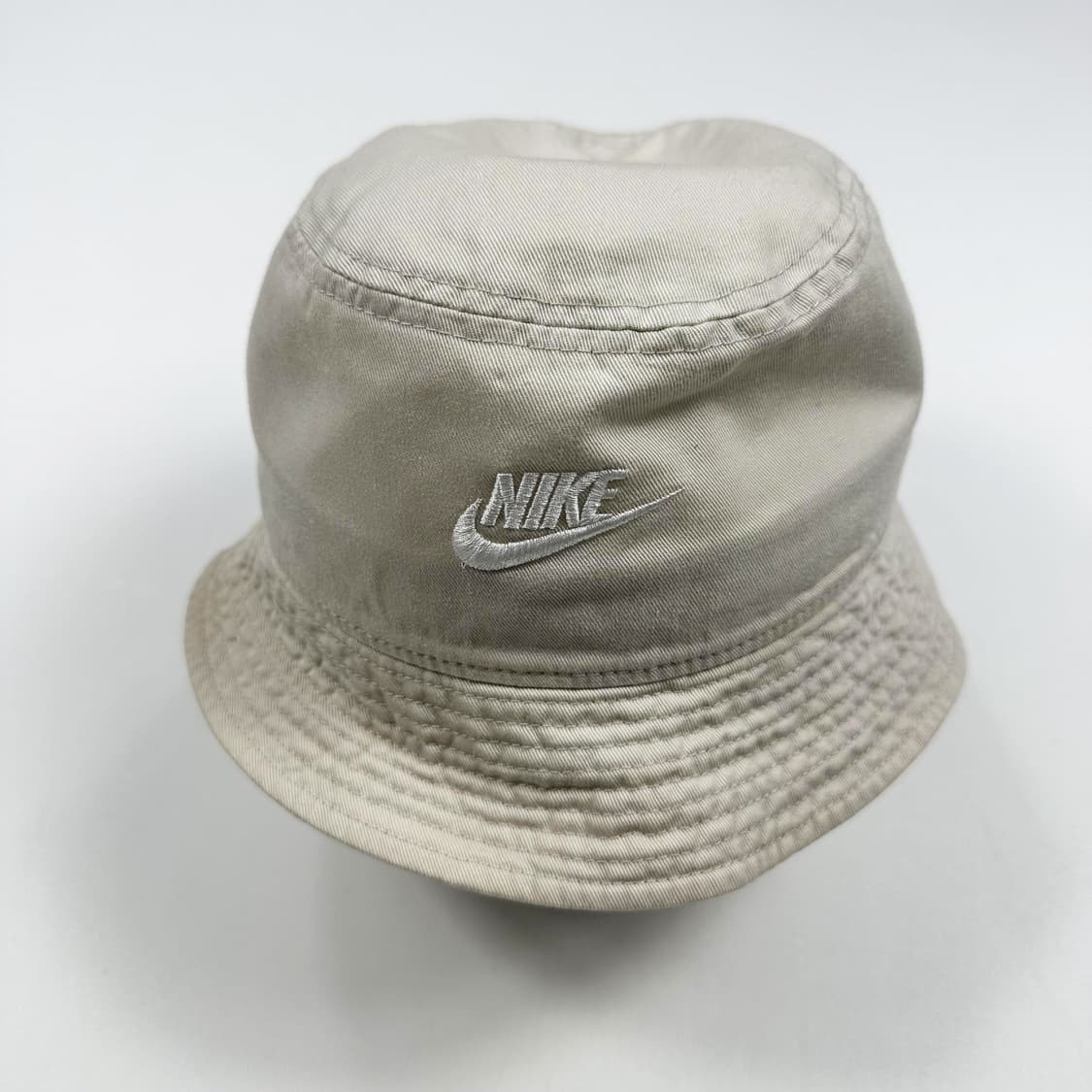 나이키 퓨추라 아이보리 버킷햇 모자 상품이미지2